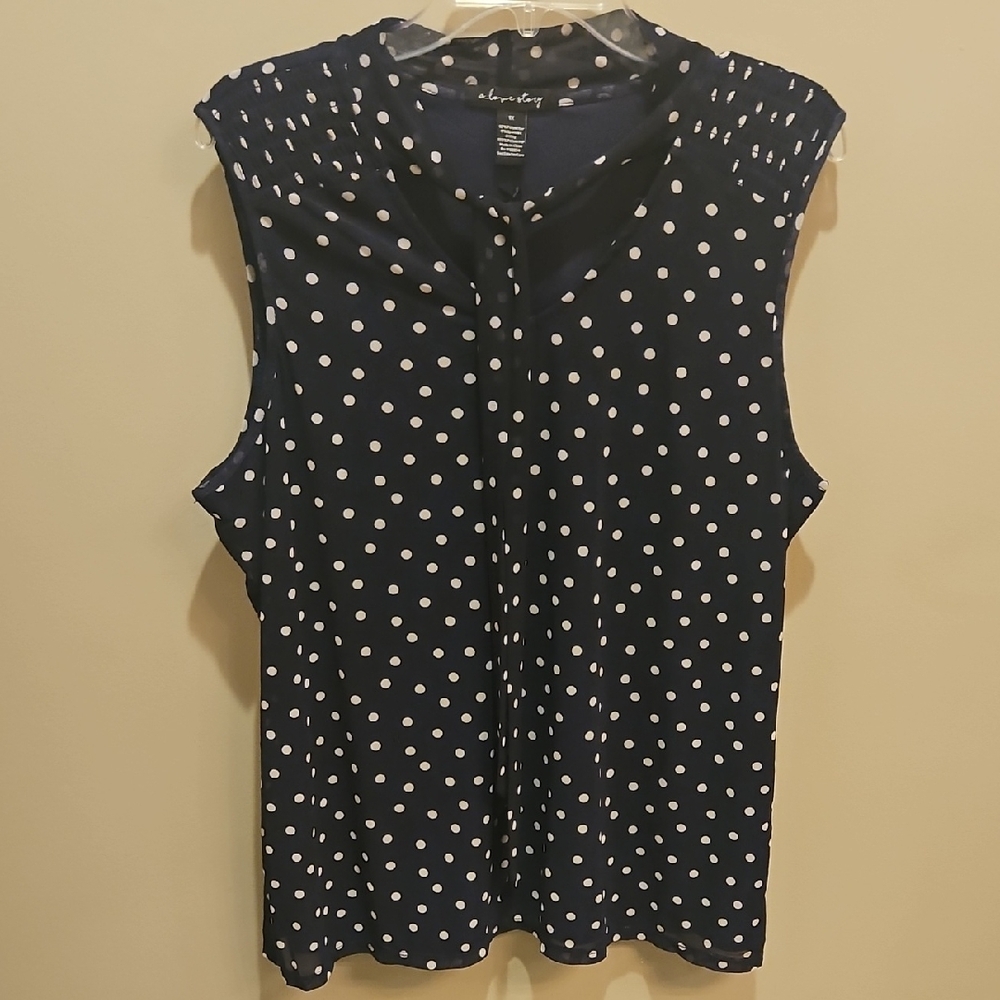 1X Sleeveless Polka Dot Blouse NWT